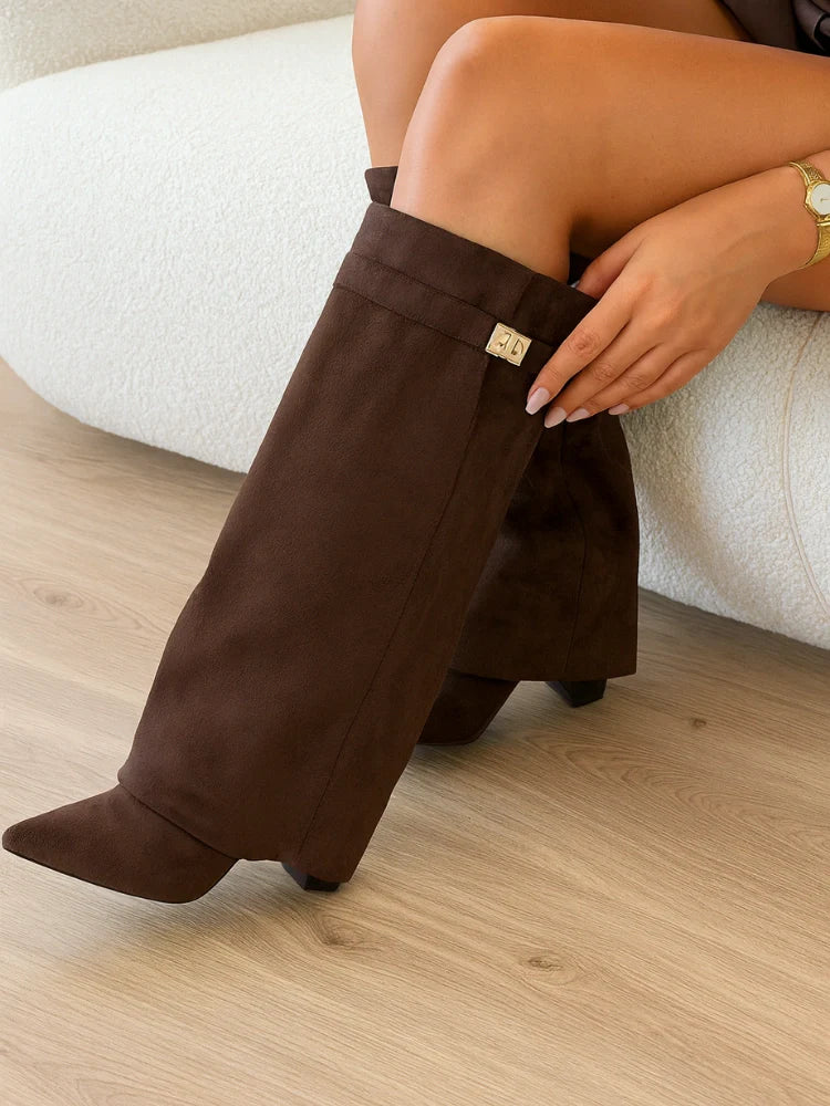 BOOTS FOR AUTUMN BROWN SUEDE