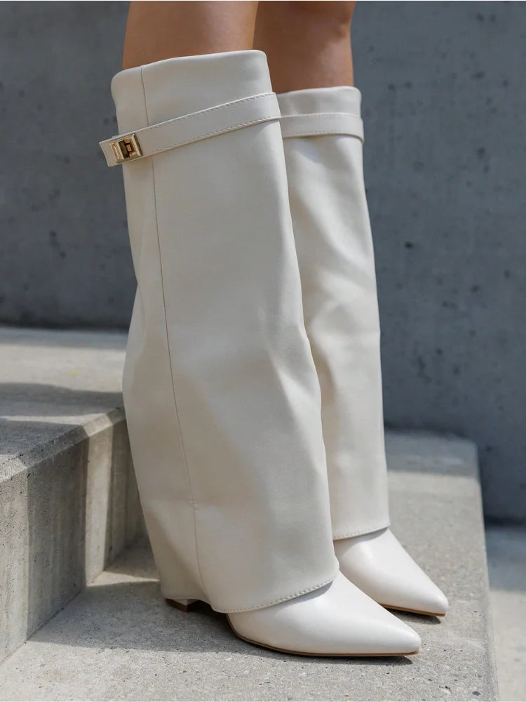 BOOTS FOR AUTUMN WHITE LEATHER
