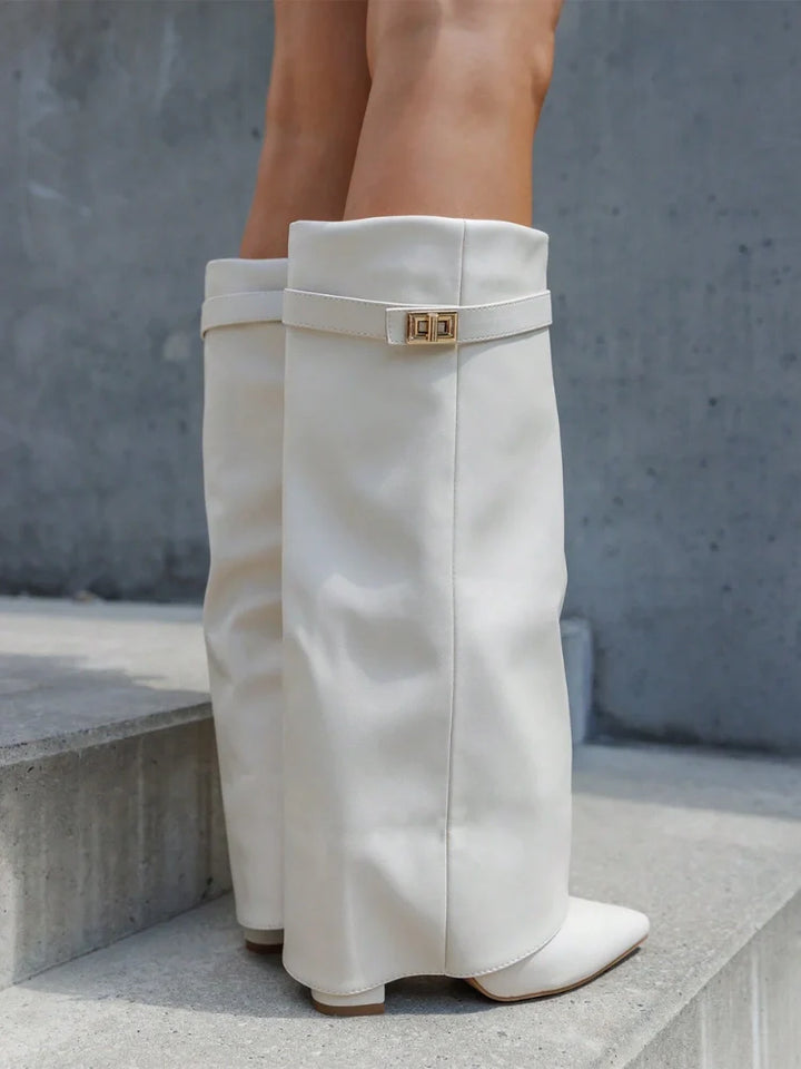 BOOTS FOR AUTUMN WHITE LEATHER